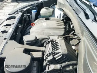 ✅ 2014 Hyundai Santa Fe • VIN: 5XYZU3LB7EG205102 • Lot: 43657537. Wystawiony na IAAI z przebiegiem 142 689 mil. Bezpłatny archiwum sprzedaży aukcyjnych z USA i szczegółowy raport historii pojazdu na DreamBid. Zdjęcie 15.