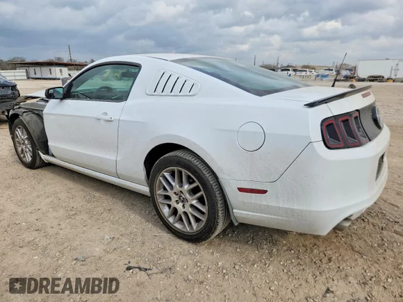 ✅ 2014 Ford Mustang V6 • VIN: 1ZVBP8AM4E5296362 • Lot: 72253685. Listed on Copart with 135,352 mi. Free auction sales archive from the USA and detailed vehicle history report at DreamBid. Image 2.