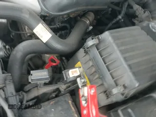 ✅ 2004 Kia Optima LX • VIN: KNAGD126X45335881 • Lot: 42655880. Wystawiony na IAAI z przebiegiem 127 760 mil. Bezpłatny archiwum sprzedaży aukcyjnych z USA i szczegółowy raport historii pojazdu na DreamBid. Zdjęcie 13.