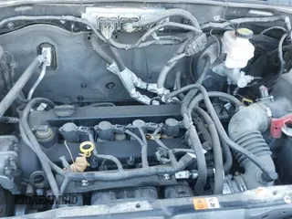 ✅ 2011 Ford Escape XLT • VIN: 1FMCU9D77BKA51950 • Lot: 43805138. Wystawiony na IAAI z przebiegiem 80 238 mil. Bezpłatny archiwum sprzedaży aukcyjnych z USA i szczegółowy raport historii pojazdu na DreamBid. Zdjęcie 13.