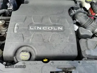 ✅ 2017 Lincoln Continental Livery • VIN: 1LN6L9UKXH5612864 • Lot: 68963045. Wystawiony na Copart z przebiegiem 96 009 mil. Bezpłatny archiwum sprzedaży aukcyjnych z USA i szczegółowy raport historii pojazdu na DreamBid. Zdjęcie 13.