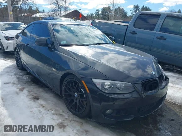 ✅ 2013 BMW 3 Series 335i • VIN: WBAKG7C59DJ437898 • Lot: 41677115. Listed on IAAI with 219,992 mi. Free auction sales archive from the USA and detailed vehicle history report at DreamBid. Image 1.