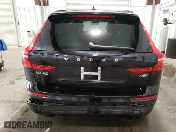 ✅ 2022 Volvo XC60 Momentum • VIN: YV4L12RK3N1904482 • Lot: 43530033. Listed on Copart with 19,486 mi. Free auction sales archive from the USA and detailed vehicle history report at DreamBid. Image 6.