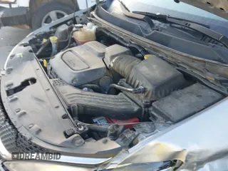 ✅ 2020 Chrysler Pacifica Touring L • VIN: 2C4RC1BG5LR173361 • Lot: 43397140. Wystawiony na IAAI z przebiegiem 144 639 mil. Bezpłatny archiwum sprzedaży aukcyjnych z USA i szczegółowy raport historii pojazdu na DreamBid. Zdjęcie 21.