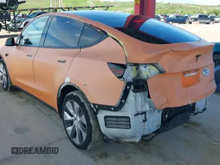 ✅ 2020 Tesla Model Y Long Range • VIN: 5YJYGDEE6LF030717 • Лот: 42486593. Опубликован ранее на IAAI с пробегом 131 272 миль. Бесплатный доступ к архиву аукционных продаж из США и подробный отчёт об истории автомобиля на DreamBid. Изображение 20.