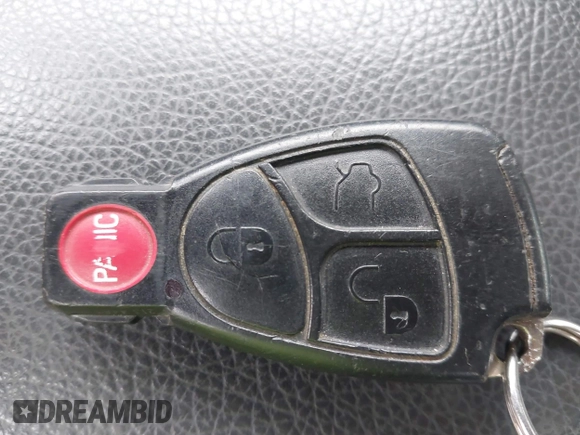✅ 2005 Mercedes-Benz CLK 320 • VIN: WDBTK65J45F152880 • Lot: 45197766. Wystawiony na IAAI z przebiegiem 137 617 mil. Bezpłatny archiwum sprzedaży aukcyjnych z USA i szczegółowy raport historii pojazdu na DreamBid. Zdjęcie 11.