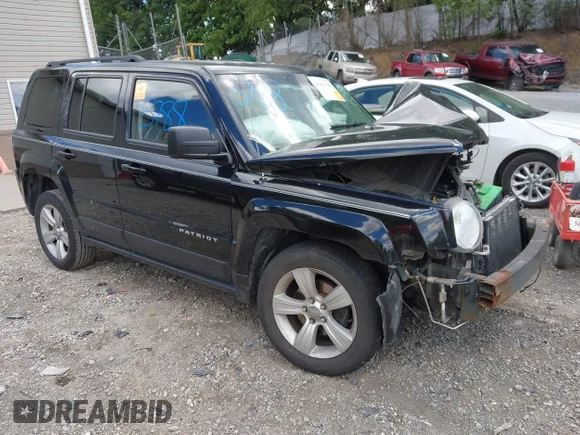 ✅ 2015 Jeep Patriot High Altitude • VIN: 1C4NJRFB8FD189482 • Lot: 45425788. Wystawiony na IAAI z przebiegiem Nie podano. Bezpłatny archiwum sprzedaży aukcyjnych z USA i szczegółowy raport historii pojazdu na DreamBid. Zdjęcie 1.