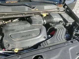 ✅ 2023 Chrysler Pacifica Touring L • VIN: 2C4RC1BG6PR529418 • Lot: 93510465. Listed on Copart with 69,614 mi. Free auction sales archive from the USA and detailed vehicle history report at DreamBid. Image 15.