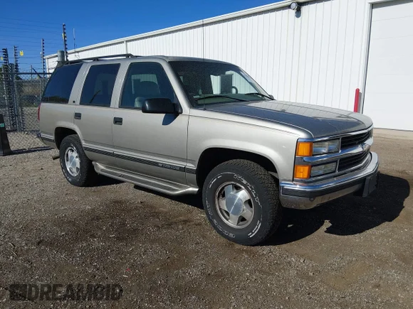 ✅ 1999 Chevrolet Tahoe Z71 • VIN: 1GNEK13R9XJ342770 • Лот: 45102089. Опубликован ранее на IAAI с пробегом 204 213 миль. Бесплатный доступ к архиву аукционных продаж из США и подробный отчёт об истории автомобиля на DreamBid. Изображение 1.