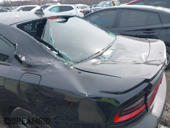 ✅ 2017 Dodge Charger SXT • VIN: 2C3CDXHGXHH638697 • Lot: 44309045. Wystawiony na IAAI z przebiegiem 81 978 mil. Bezpłatny archiwum sprzedaży aukcyjnych z USA i szczegółowy raport historii pojazdu na DreamBid. Zdjęcie 6.