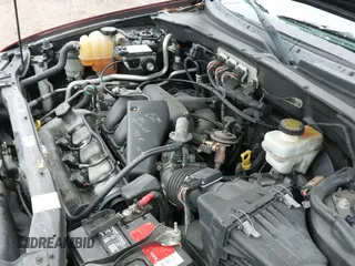 ✅ 2006 Ford Escape XLT • VIN: 1FMCU93126KC14958 • Lot: 43722188. Wystawiony na IAAI z przebiegiem 144 284 mil. Bezpłatny archiwum sprzedaży aukcyjnych z USA i szczegółowy raport historii pojazdu na DreamBid. Zdjęcie 12.