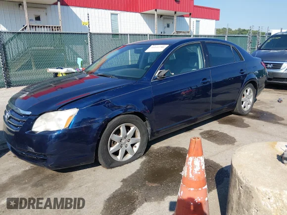 ✅ 2007 Toyota Avalon XLS • VIN: 4T1BK36B67U199275 • Lot: 45142786. Wystawiony na IAAI z przebiegiem 176 852 mil. Bezpłatny archiwum sprzedaży aukcyjnych z USA i szczegółowy raport historii pojazdu na DreamBid. Zdjęcie 2.
