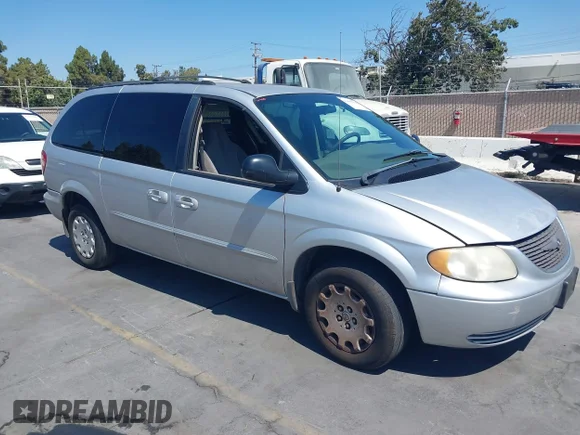 ✅ 2003 Chrysler Town & Country • VIN: 2C4GP24R63R289717 • Lot: 43099209. Wystawiony na IAAI z przebiegiem 120 038 mil. Bezpłatny archiwum sprzedaży aukcyjnych z USA i szczegółowy raport historii pojazdu na DreamBid. Zdjęcie 1.