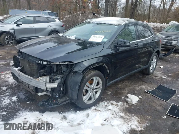✅ 2018 Mercedes-Benz GLA 250 • VIN: WDCTG4GB2JJ477963 • Lot: 44005525. Wystawiony na IAAI z przebiegiem 49 627 mil. Bezpłatny archiwum sprzedaży aukcyjnych z USA i szczegółowy raport historii pojazdu na DreamBid. Zdjęcie 2.
