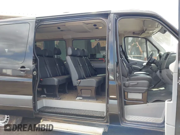 ✅ 2015 Mercedes-Benz Sprinter Passenger • VIN: WDZPE7DCXFP160352 • Лот: 43056824. Опубліковано раніше на IAAI з пробігом 168 122 миль. Безкоштовний доступ до архіву аукціонних продажів зі США та докладний звіт про історію автомобіля на DreamBid. Зображення 8.