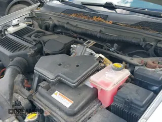 ✅ 2006 Toyota Highlander • VIN: JTEEW21A760031919 • Lot: 43080141. Listed on IAAI with 201,573 mi. Free auction sales archive from the USA and detailed vehicle history report at DreamBid. Image 12.