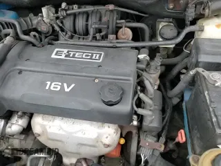 2005 Chevrolet Aveo SVM z VIN KL1TD52665B429694, wystawiony jako Copart lot #86814544 z przebiegiem 186 764 mil mil oraz Nie do naprawy • Non repairable. Historia ofert i sprzedaży dostępna na DreamBid. Obrazek 13.