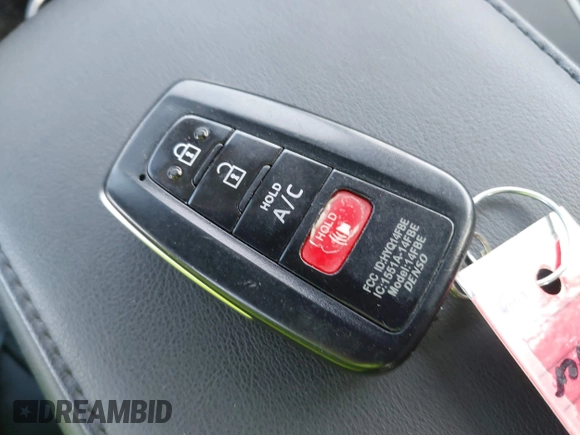 ✅ 2020 Toyota Prius LE • VIN: JTDKARFP9L3147645 • Lot: 45135536. Wystawiony na IAAI z przebiegiem 60 526 mil. Bezpłatny archiwum sprzedaży aukcyjnych z USA i szczegółowy raport historii pojazdu na DreamBid. Zdjęcie 11.
