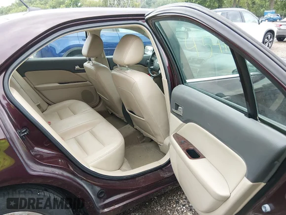 ✅ 2011 Ford Fusion SEL • VIN: 3FAHP0JA5BR209104 • Lot: 45418976. Wystawiony na IAAI z przebiegiem 202 023 mil. Bezpłatny archiwum sprzedaży aukcyjnych z USA i szczegółowy raport historii pojazdu na DreamBid. Zdjęcie 8.