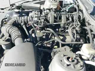 ✅ 2005 Ford Mustang Deluxe • VIN: 1ZVFT84N155202844 • Lot: 43434782. Wystawiony na IAAI z przebiegiem 139 350 mil. Bezpłatny archiwum sprzedaży aukcyjnych z USA i szczegółowy raport historii pojazdu na DreamBid. Zdjęcie 12.