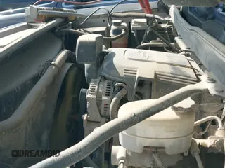 ✅ 2017 Chevrolet Silverado 2500HD Work Truck • VIN: 1GC1KUEG6HF197955 • Lot: 42968573. Wystawiony na IAAI z przebiegiem 319 387 mil. Bezpłatny archiwum sprzedaży aukcyjnych z USA i szczegółowy raport historii pojazdu na DreamBid. Zdjęcie 18.