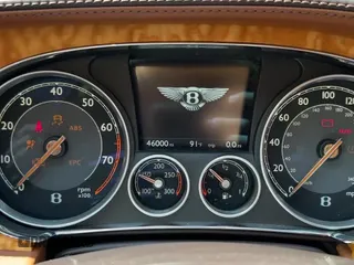 ✅ 2014 Bentley Flying Spur • VIN: SCBEC9ZA0EC090997 • Lot: 81389745. Wystawiony na Copart z przebiegiem 46 000 mil. Bezpłatny archiwum sprzedaży aukcyjnych z USA i szczegółowy raport historii pojazdu na DreamBid. Zdjęcie 11.