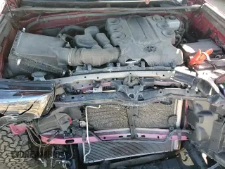 ✅ 2018 Toyota 4Runner TRD Off Road Premium • VIN: JTEBU5JR6J5541058 • Лот: 90357845. Опубликован ранее на Copart с пробегом 148 763 миль. Бесплатный доступ к архиву аукционных продаж из США и подробный отчёт об истории автомобиля на DreamBid. Изображение 16.