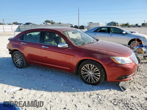 ✅ 2011 Chrysler 200 Limited • VIN: 1C3BC2FG7BN582480 • Лот: 92614975. Опубликован ранее на Copart с пробегом 102 047 миль. Бесплатный доступ к архиву аукционных продаж из США и подробный отчёт об истории автомобиля на DreamBid. Изображение 4.
