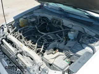 ✅ 2007 Ford Escape XLS • VIN: 1FMYU02Z57KB58377 • Lot: 42715229. Listed on IAAI with 215,926 mi. Free auction sales archive from the USA and detailed vehicle history report at DreamBid. Image 13.