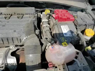 ✅ 2023 Jeep Renegade Latitude • VIN: ZACNJDB19PPP31446 • Lot: 69261475. Wystawiony na Copart z przebiegiem 48 938 mil. Bezpłatny archiwum sprzedaży aukcyjnych z USA i szczegółowy raport historii pojazdu na DreamBid. Zdjęcie 16.