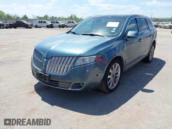 ✅ 2010 Lincoln MKT EcoBoost • VIN: 2LMHJ5AT9ABJ13953 • Lot: 44713656. Wystawiony na IAAI z przebiegiem Nie podano. Bezpłatny archiwum sprzedaży aukcyjnych z USA i szczegółowy raport historii pojazdu na DreamBid. Zdjęcie 2.