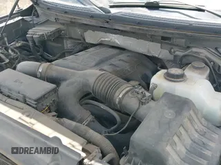 ✅ 2013 Ford F-150 XL • VIN: 1FTFW1ET8DKD02910 • Lot: 42516964. Wystawiony na IAAI z przebiegiem 232 533 mil. Bezpłatny archiwum sprzedaży aukcyjnych z USA i szczegółowy raport historii pojazdu na DreamBid. Zdjęcie 18.