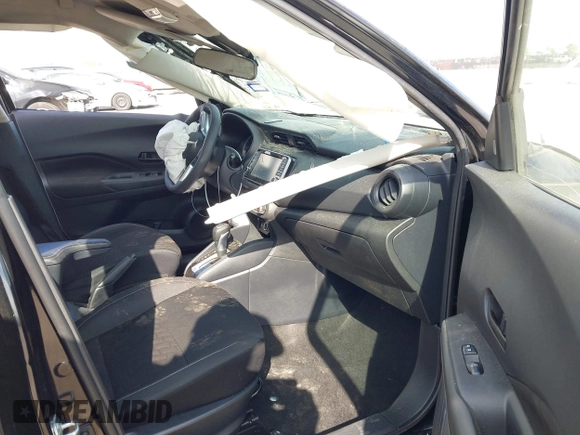 ✅ 2021 Nissan Kicks S • VIN: 3N1CP5BV8ML518934 • Lot: 44761802. Wystawiony na IAAI z przebiegiem 103 478 mil. Bezpłatny archiwum sprzedaży aukcyjnych z USA i szczegółowy raport historii pojazdu na DreamBid. Zdjęcie 5.