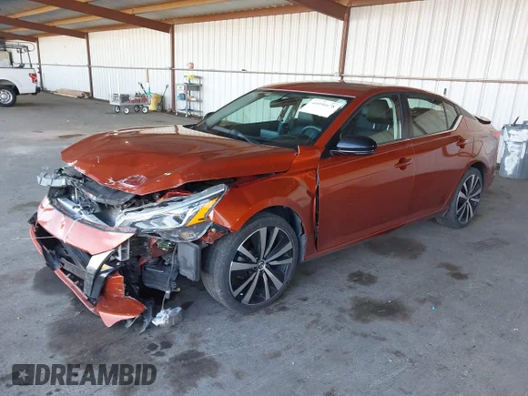 ✅ 2019 Nissan Altima SR • VIN: 1N4BL4CW7KN301089 • Lot: 44096678. Wystawiony na IAAI z przebiegiem 87 820 mil. Bezpłatny archiwum sprzedaży aukcyjnych z USA i szczegółowy raport historii pojazdu na DreamBid. Zdjęcie 2.