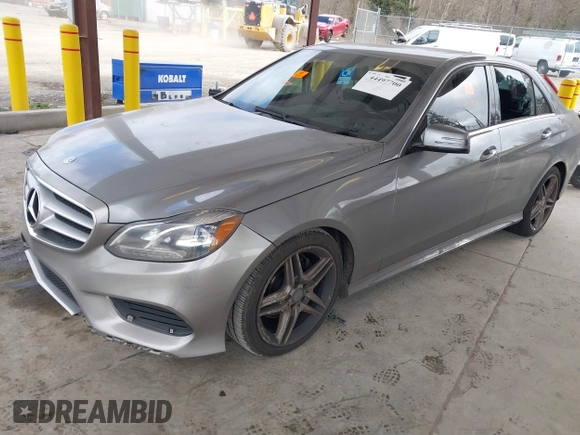 ✅ 2014 Mercedes-Benz E 350 Luxury • VIN: WDDHF5KBXEA975903 • Lot: 44497700. Wystawiony na IAAI z przebiegiem 86 662 mil. Bezpłatny archiwum sprzedaży aukcyjnych z USA i szczegółowy raport historii pojazdu na DreamBid. Zdjęcie 2.