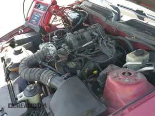 ✅ 2005 Ford Mustang Deluxe • VIN: 1ZVHT80NX55227451 • Лот: 43650778. Опубликован ранее на IAAI с пробегом 122 469 миль. Бесплатный доступ к архиву аукционных продаж из США и подробный отчёт об истории автомобиля на DreamBid. Изображение 19.