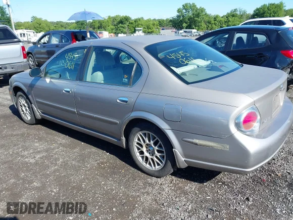 ✅ 2002 Nissan Maxima SE • VIN: JN1DA31D82T413984 • Lot: 45450611. Wystawiony na IAAI z przebiegiem 144 054 mil. Bezpłatny archiwum sprzedaży aukcyjnych z USA i szczegółowy raport historii pojazdu na DreamBid. Zdjęcie 3.