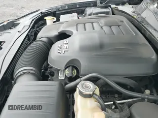 ✅ 2016 Chrysler 300 Limited • VIN: 2C3CCARG5GH213126 • Lot: 42325801. Wystawiony na IAAI z przebiegiem 180 281 mil. Bezpłatny archiwum sprzedaży aukcyjnych z USA i szczegółowy raport historii pojazdu na DreamBid. Zdjęcie 19.