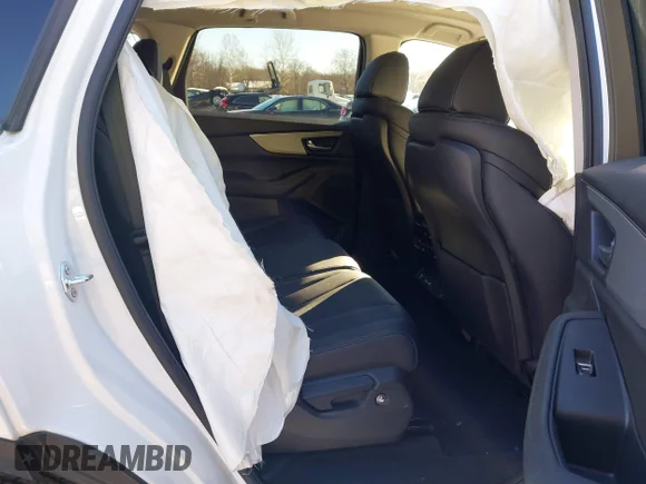 ✅ 2024 Acura MDX • VIN: 5J8YE1H31RL033059 • Lot: 44191284. Wystawiony na IAAI z przebiegiem 10 956 mil. Bezpłatny archiwum sprzedaży aukcyjnych z USA i szczegółowy raport historii pojazdu na DreamBid. Zdjęcie 8.
