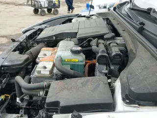 ✅ 2019 Hyundai Ioniq Blue • VIN: KMHC65LC9KU178785 • Lot: 42067022. Wystawiony na IAAI z przebiegiem 193 610 mil. Bezpłatny archiwum sprzedaży aukcyjnych z USA i szczegółowy raport historii pojazdu na DreamBid. Zdjęcie 20.