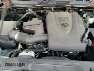 ✅ 2022 Toyota Tacoma TRD Sport • VIN: 3TYRZ5CN7NT023740 • Лот: 90863255. Опубликован ранее на Copart с пробегом 42 771 миль. Бесплатный доступ к архиву аукционных продаж из США и подробный отчёт об истории автомобиля на DreamBid. Изображение 13.