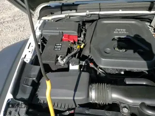 ✅ 2020 Jeep Wrangler Unlimited Rubicon • VIN: 1C4HJXFN3LW127533 • Lot: 82585005. Listed on Copart with 134,588 mi. Free auction sales archive from the USA and detailed vehicle history report at DreamBid. Image 14.