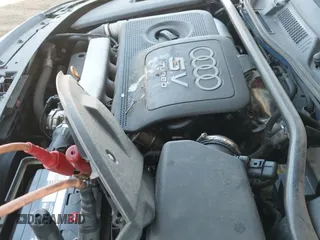 ✅ 2002 Audi TT • VIN: TRUWT28N221006558 • Lot: 42855144. Wystawiony na IAAI z przebiegiem 162 174 mil. Bezpłatny archiwum sprzedaży aukcyjnych z USA i szczegółowy raport historii pojazdu na DreamBid. Zdjęcie 14.