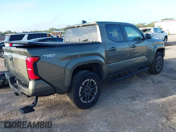 ✅ 2025 Toyota Tacoma SR5 • VIN: 3TMKB5FN4SM025034 • Lot: 43362553. Listed on IAAI with 16,757 mi. Free auction sales archive from the USA and detailed vehicle history report at DreamBid. Image 4.