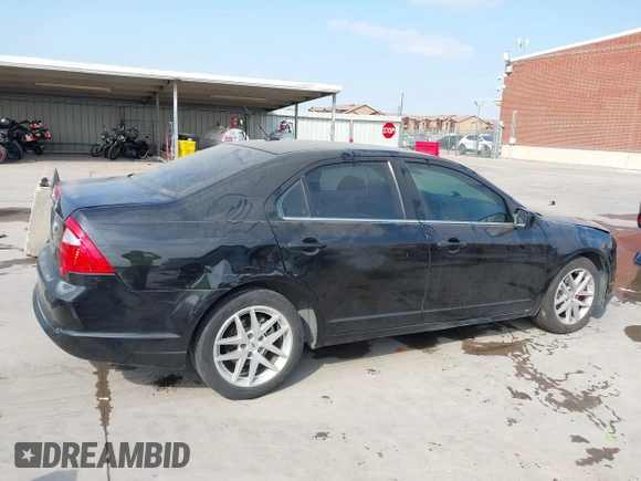 ✅ 2011 Ford Fusion SEL • VIN: 3FAHP0JA2BR213532 • Lot: 44304045. Wystawiony na IAAI z przebiegiem 266 102 mil. Bezpłatny archiwum sprzedaży aukcyjnych z USA i szczegółowy raport historii pojazdu na DreamBid. Zdjęcie 6.
