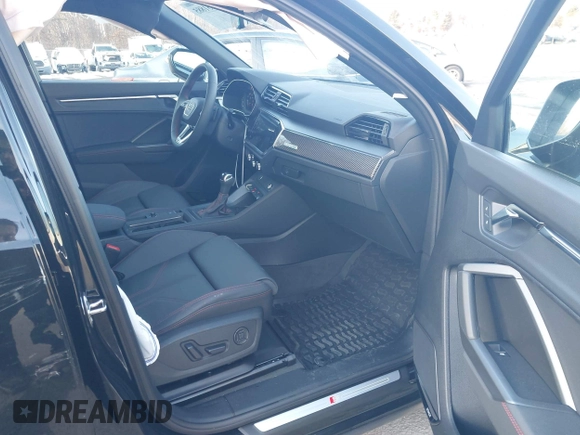 ✅ 2025 Audi Q3 S line Premium Plus • VIN: WA1EECF35S1108017 • Lot: 44231885. Wystawiony na IAAI z przebiegiem 647 mil. Bezpłatny archiwum sprzedaży aukcyjnych z USA i szczegółowy raport historii pojazdu na DreamBid. Zdjęcie 5.