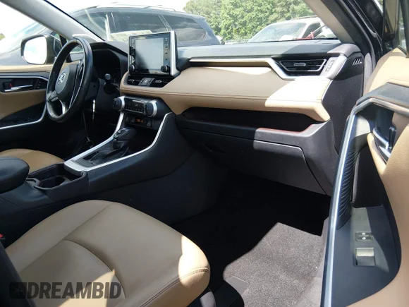 ✅ 2019 Toyota RAV4 Limited • VIN: JTMY1RFV6KD512915 • Lot: 45247864. Wystawiony na IAAI z przebiegiem 162 254 mil. Bezpłatny archiwum sprzedaży aukcyjnych z USA i szczegółowy raport historii pojazdu na DreamBid. Zdjęcie 5.