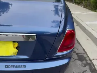 ✅ 2011 Rolls-Royce Ghost • VIN: SCA664S55BUX49548 • Lot: 56028775. Wystawiony na Copart z przebiegiem 18 121 mil. Bezpłatny archiwum sprzedaży aukcyjnych z USA i szczegółowy raport historii pojazdu na DreamBid. Zdjęcie 11.