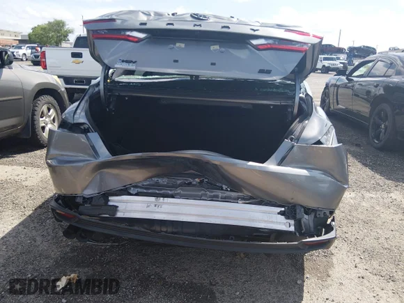 ✅ 2026 Toyota Camry XSE • VIN: 4T1DAACK1TU652488 • Lot: 44850419. Wystawiony na IAAI z przebiegiem 4 997 mil. Bezpłatny archiwum sprzedaży aukcyjnych z USA i szczegółowy raport historii pojazdu na DreamBid. Zdjęcie 6.