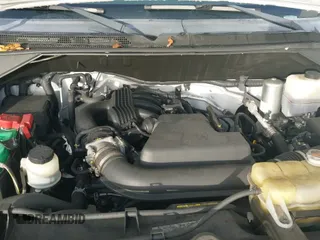 ✅ 2020 Nissan NV Cargo S • VIN: 1N6BF0KY2LN808767 • Lot: 42693083. Wystawiony na IAAI z przebiegiem 73 584 mil. Bezpłatny archiwum sprzedaży aukcyjnych z USA i szczegółowy raport historii pojazdu na DreamBid. Zdjęcie 18.